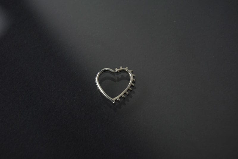 Joyeria acero cartilagos corazón puntas