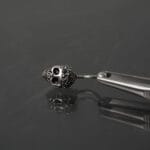 Navel acero calavera