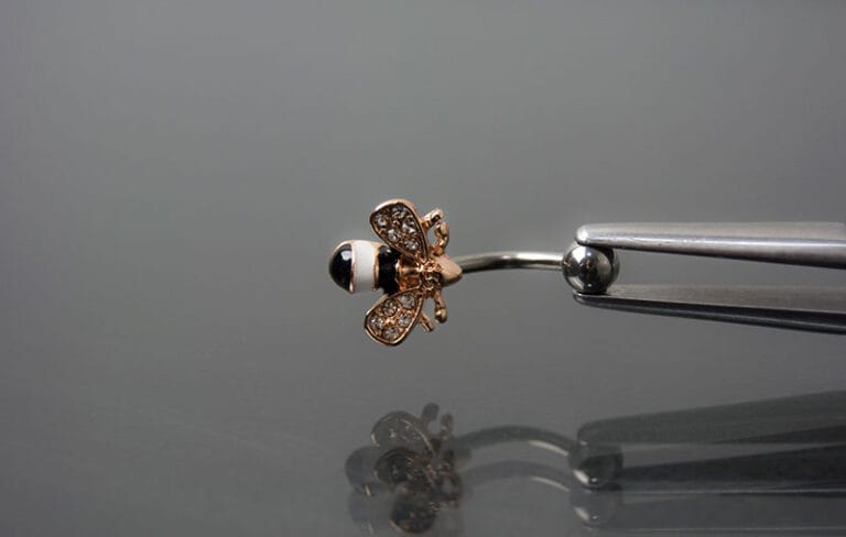 Navel acero joya abeja cristal