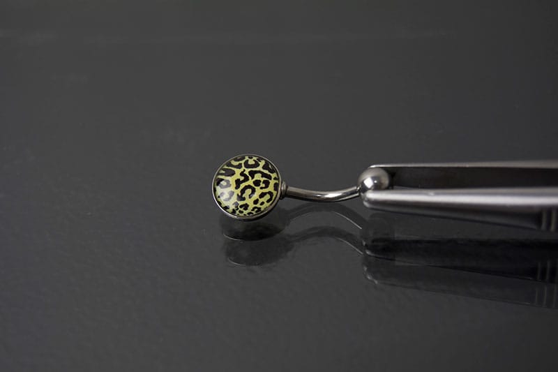 Navel acero joya leopardo
