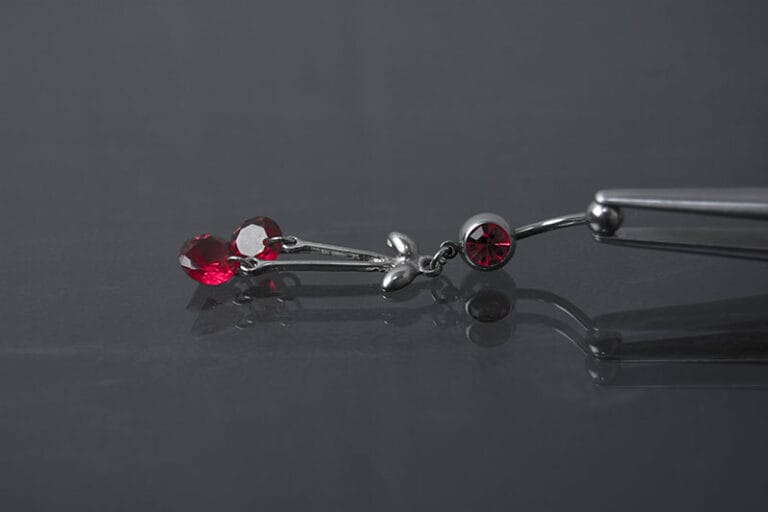 Navel acero joya roja y colgante cerezas cristal